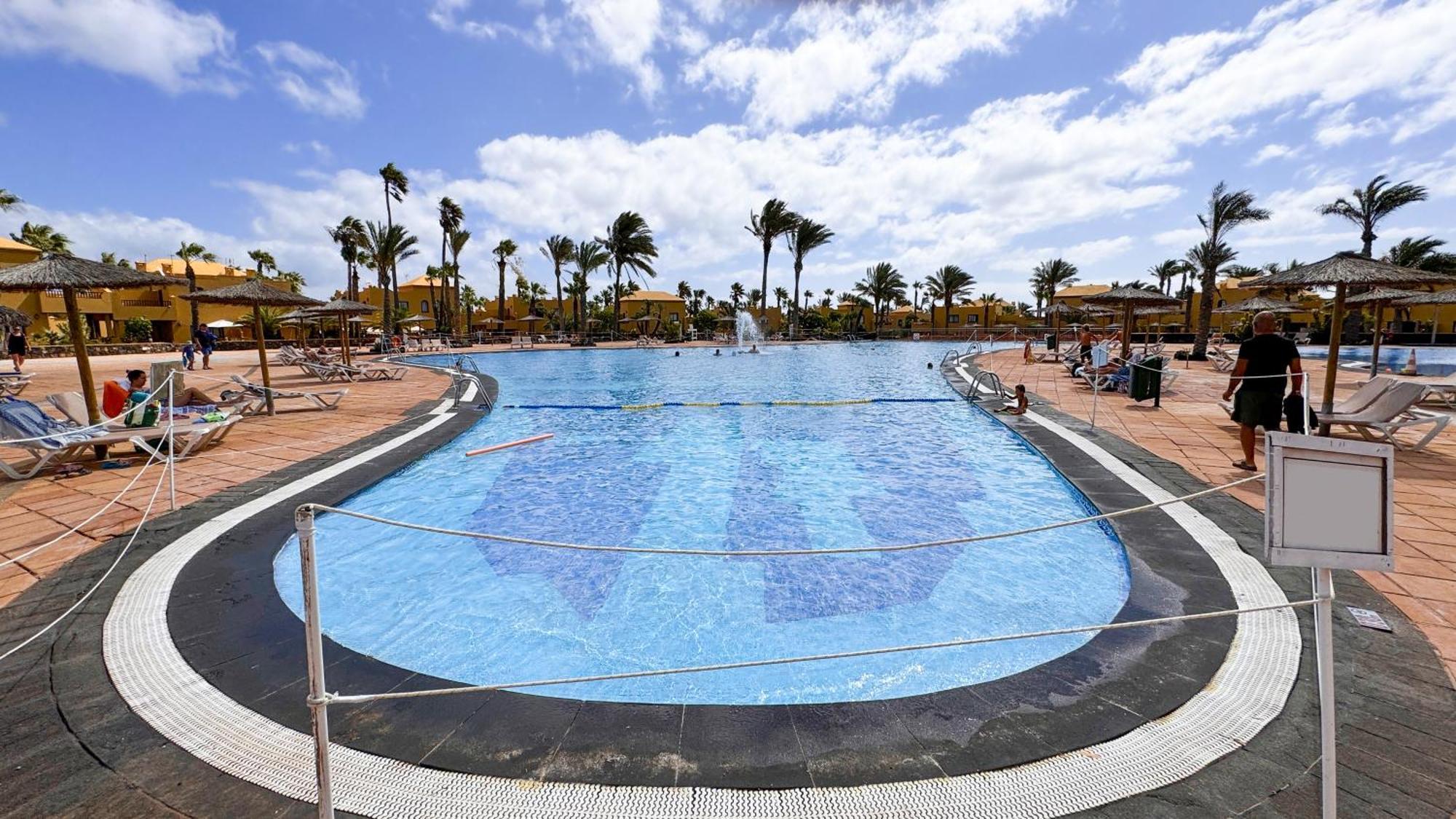 Вілла Golden Dream, Swimming Pool And Parking Корралехо Екстер'єр фото