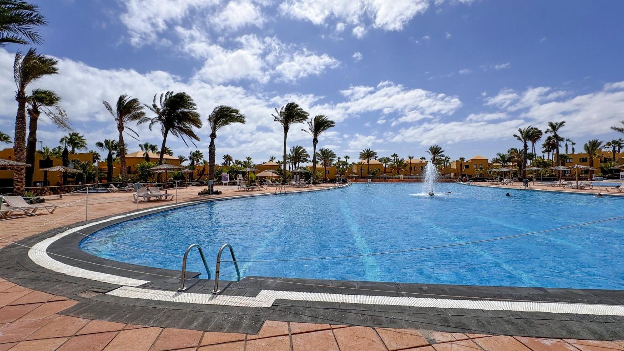 Вілла Golden Dream, Swimming Pool And Parking Корралехо Екстер'єр фото